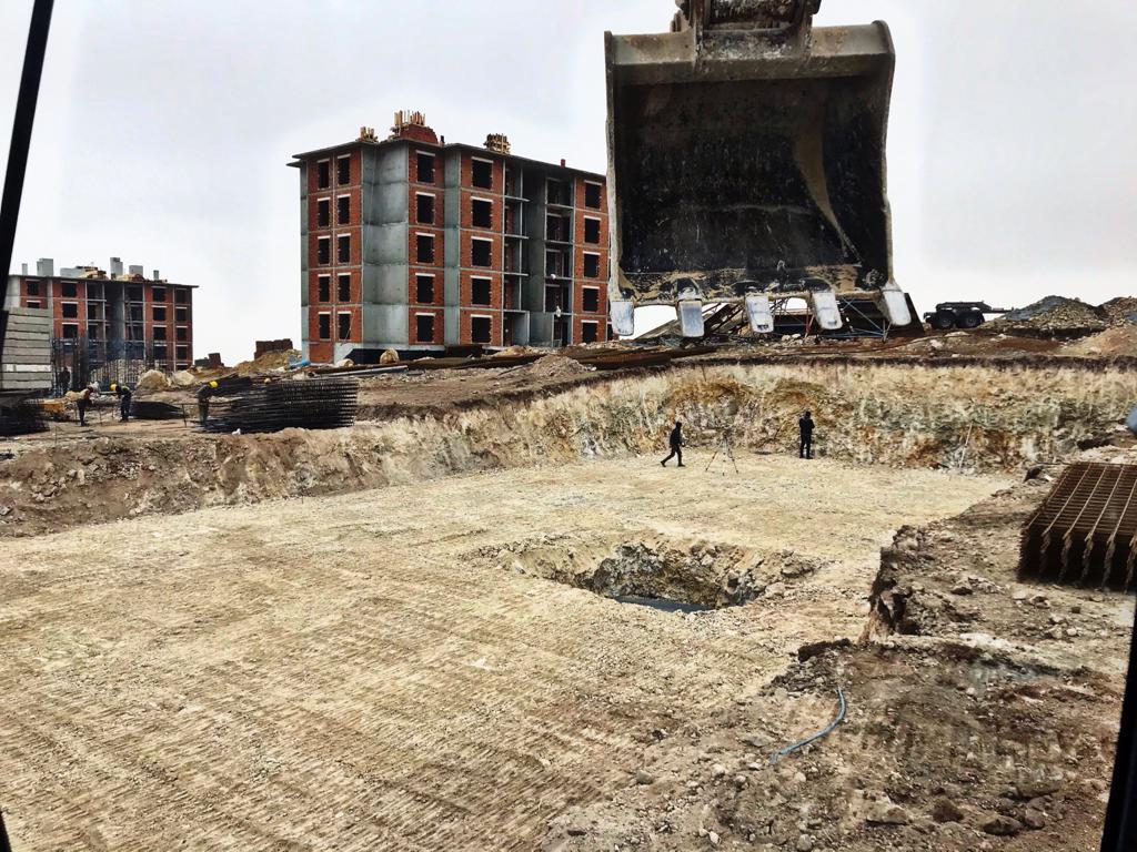 Konya kiralik excavator kiricili makina yikim hafriyat